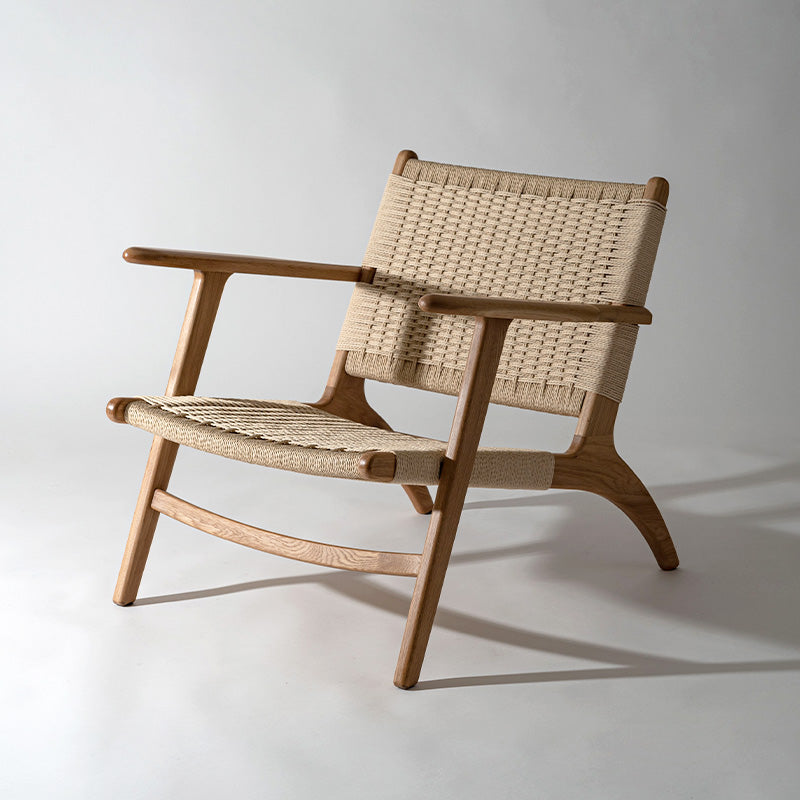 ペーパーコードを使用したラウンジチェア