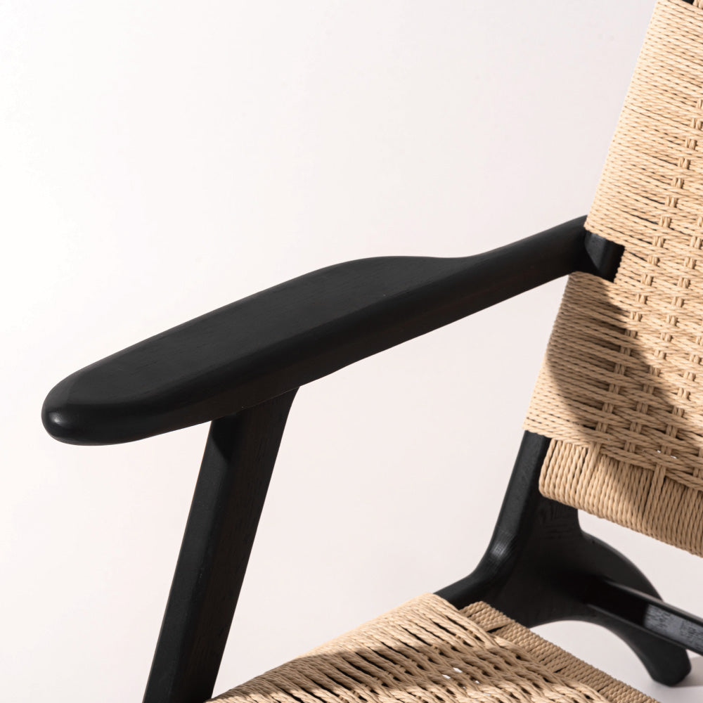 ペーパーコードを使用したラウンジチェア