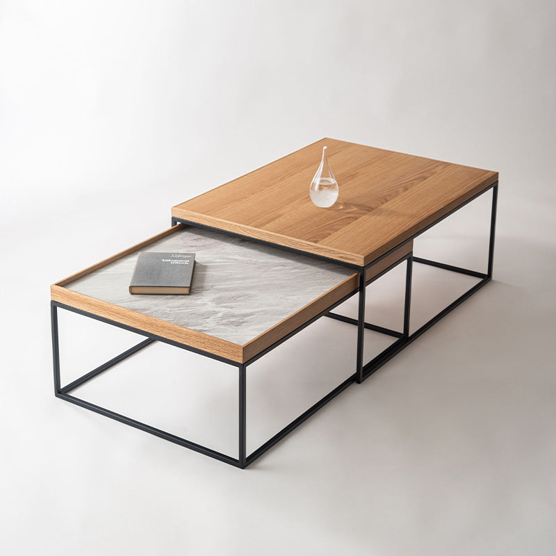 シャープなブラックスチールが洗練された雰囲気を演出するネストテーブル リビングテーブル