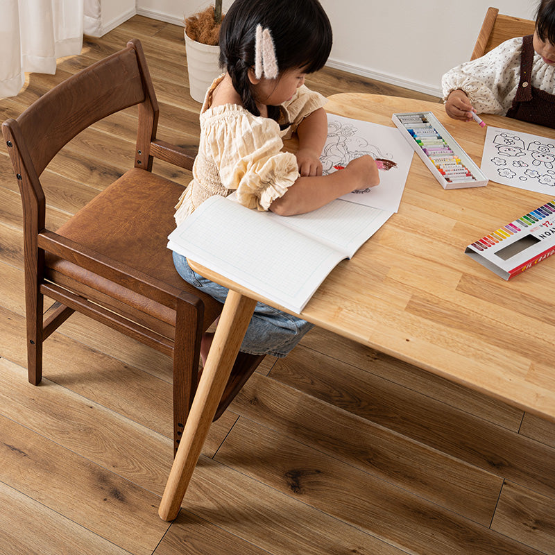成長に合わせて4段階の高さ調節ができる キッズチェア
