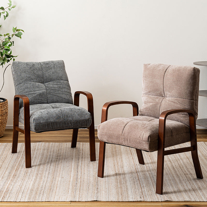 リクライニング機能で自分にぴったりのチェアに調整が可能な高座椅子