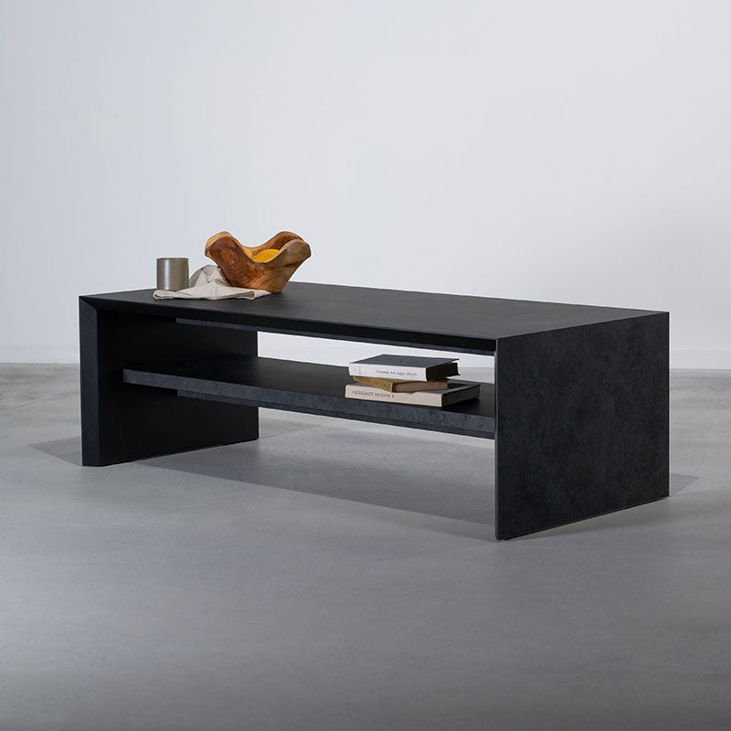 モルタル調の石目柄を施した高級感溢れるリビングテーブル