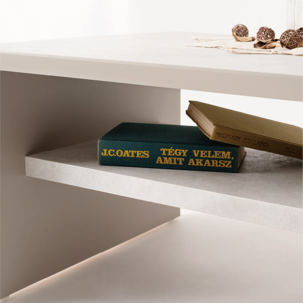 モルタル調の石目柄を施した高級感溢れるリビングテーブル