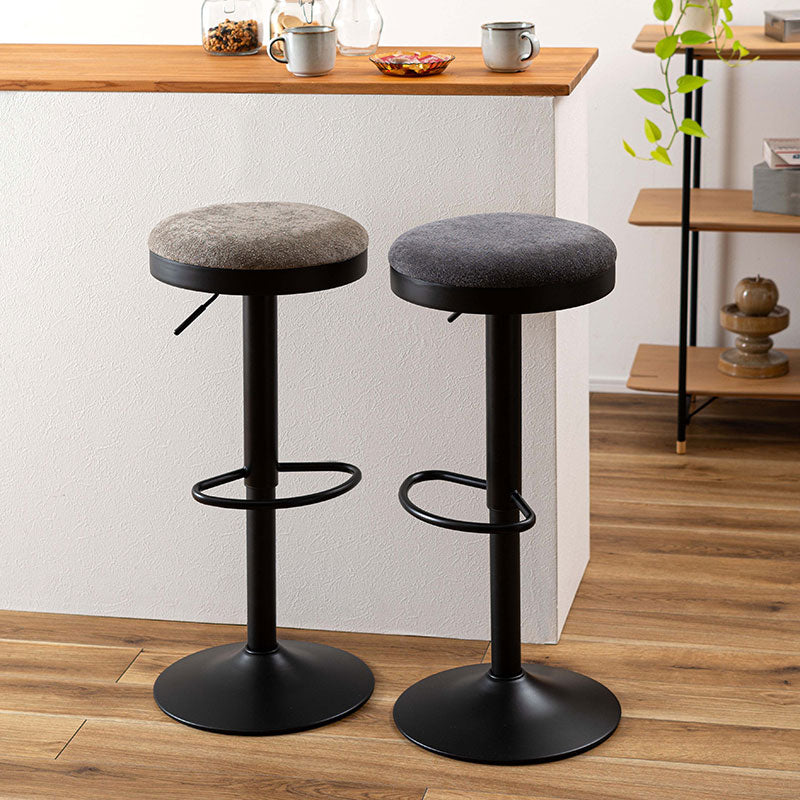 カウンタースツール 座面にウレタンクッションを使用