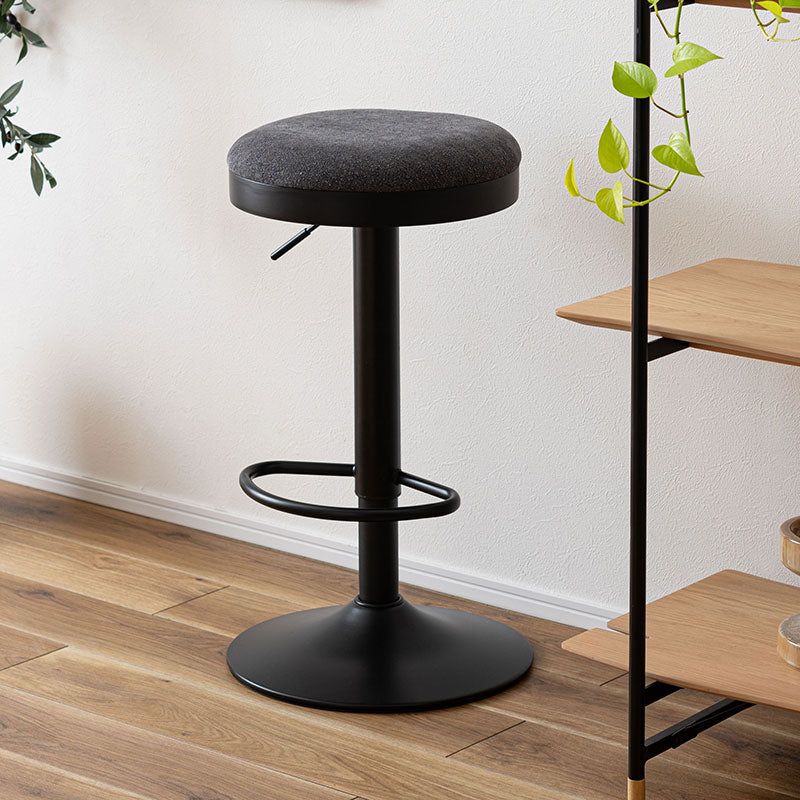 カウンタースツール 座面にウレタンクッションを使用