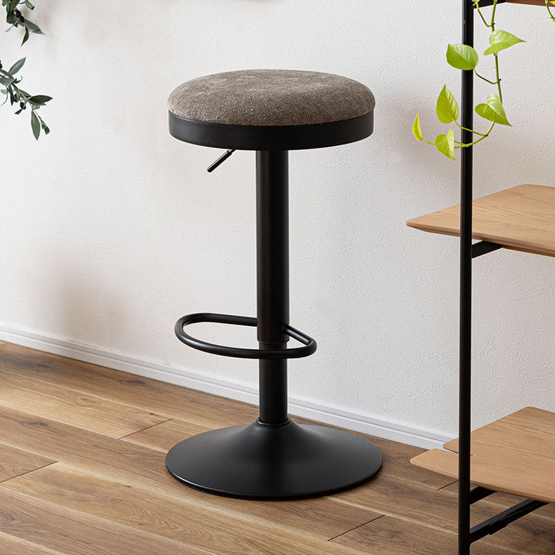 カウンタースツール 座面にウレタンクッションを使用