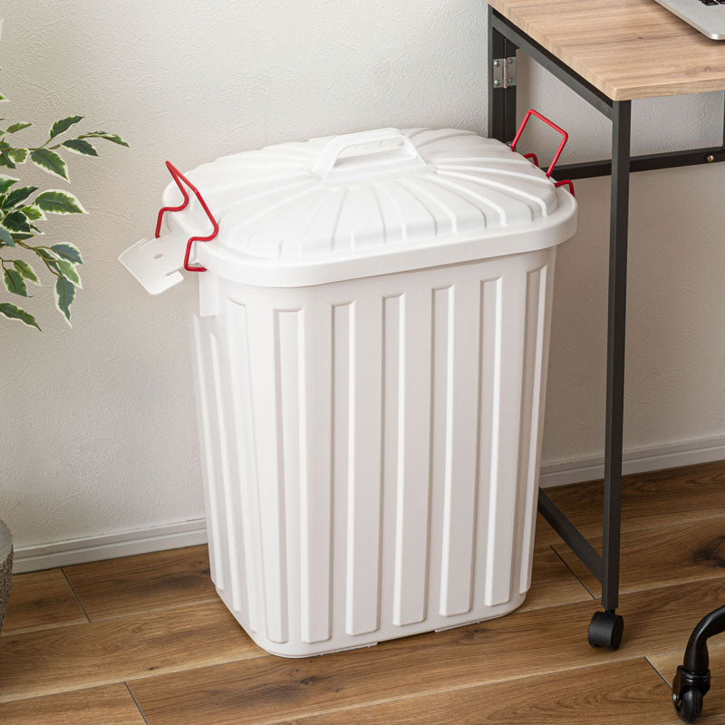 耐衝撃の丈夫でタフなゴミ箱タフカン60L 屋外使用可能