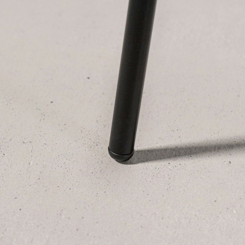 サイドテーブル 幅60cm モダンな黒脚と耐久天板でリビングをスマートに