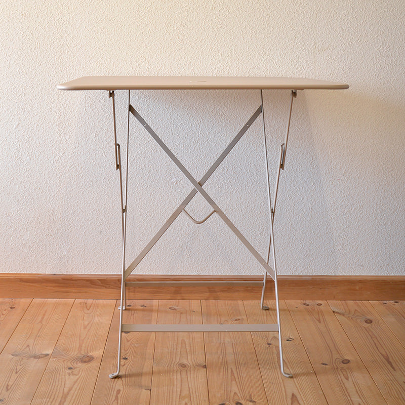 Fermob Bistro Table Large - フェルモブ ビストロ スクエアテーブル 正方形 71×71cm ガーデンテーブル