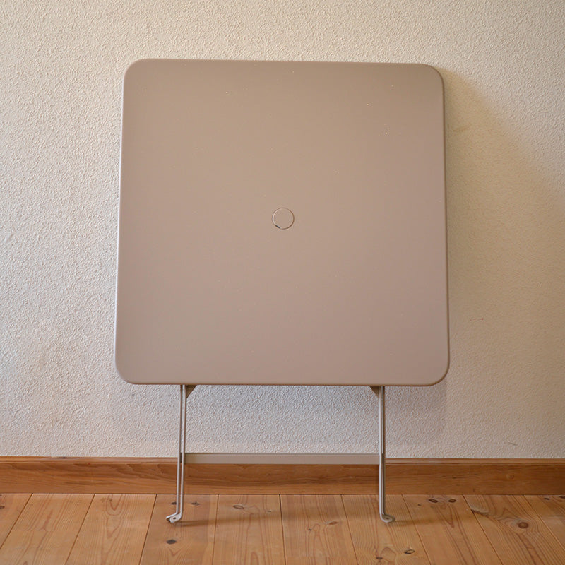 Fermob Bistro Table Large - フェルモブ ビストロ スクエアテーブル 正方形 71×71cm ガーデンテーブル
