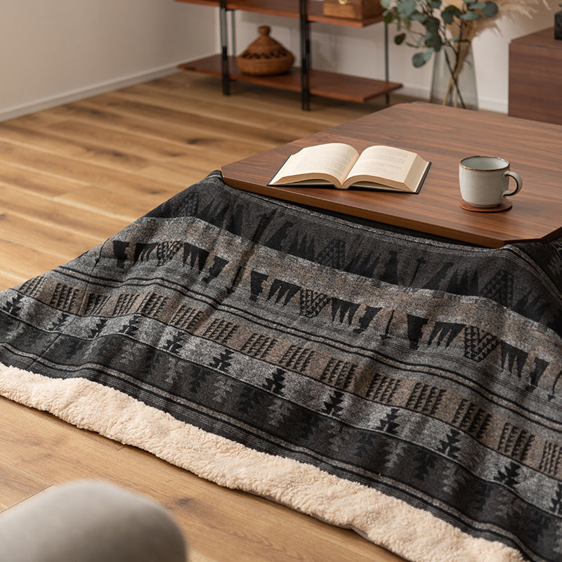 薄掛けこたつ布団 正方形 アクリル混素材でふっくら暖かい お部屋のアクセントになる2色展開