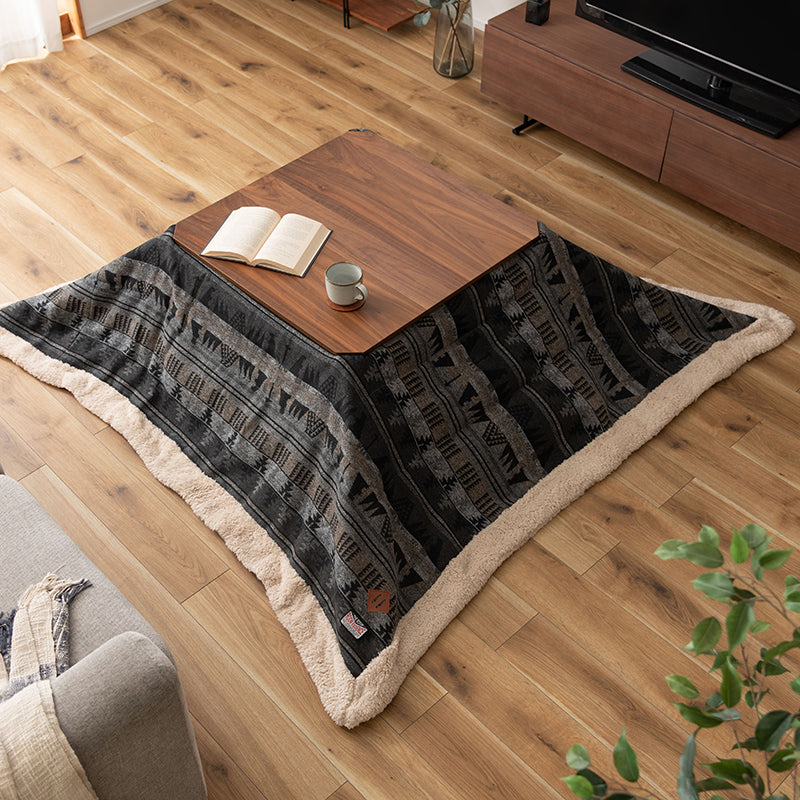 薄掛けこたつ布団 正方形 アクリル混素材でふっくら暖かい お部屋のアクセントになる2色展開