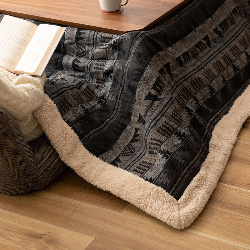 薄掛けこたつ布団 正方形 アクリル混素材でふっくら暖かい お部屋のアクセントになる2色展開