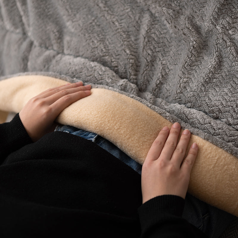 薄掛けこたつ布団 正方形 ずっと触れていたくなるなめらか立体柄 裏面フリースで熱を逃さない