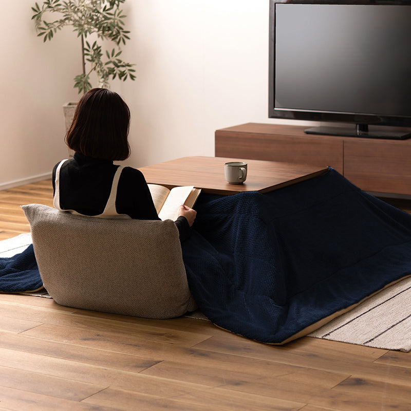 薄掛けこたつ布団 正方形 ずっと触れていたくなるなめらか立体柄 裏面フリースで熱を逃さない