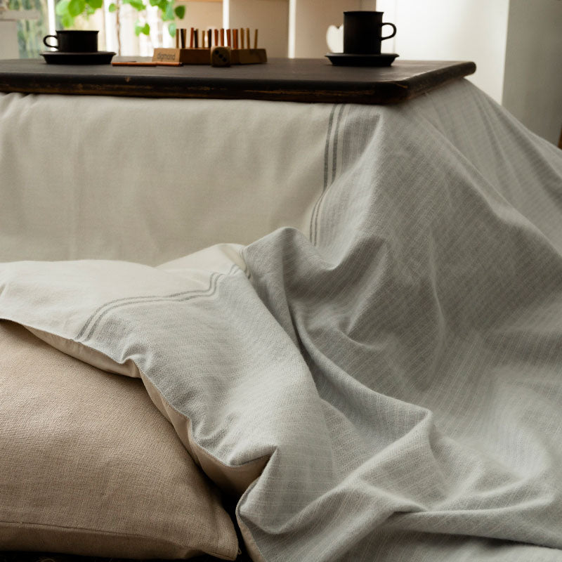 上品なストーン系にブルーが効いた先染めフランネルボーダーこたつ布団カバー レヴィ【Fab the Home】