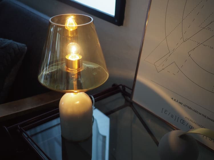 テーブルランプ Derta - デルテ