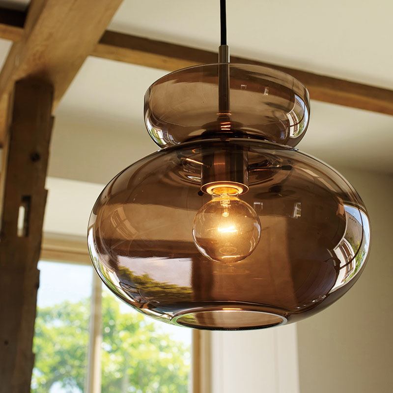 ペンダントライト Mononen - モノネン 丸く膨らんだシルエットが不思議な浮遊感を漂わせる