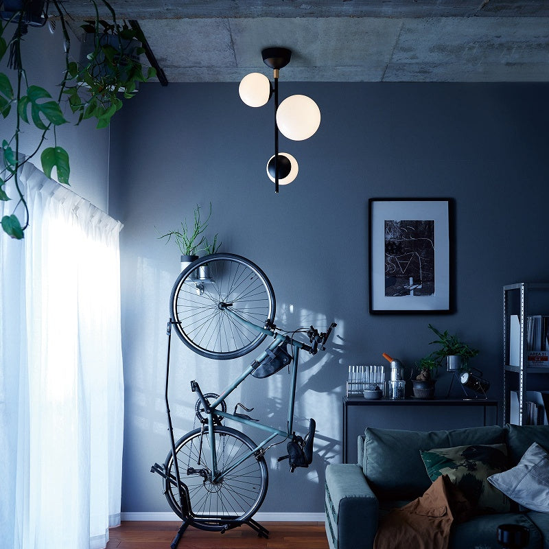 ガラスグローブを使用したシーリングライト Bliss vertical3-ceiling light