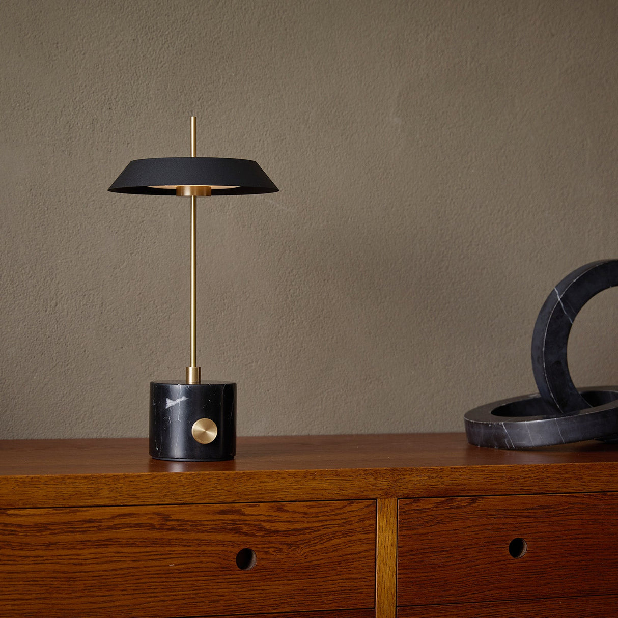 テーブルランプ Innocence LED-table lamp