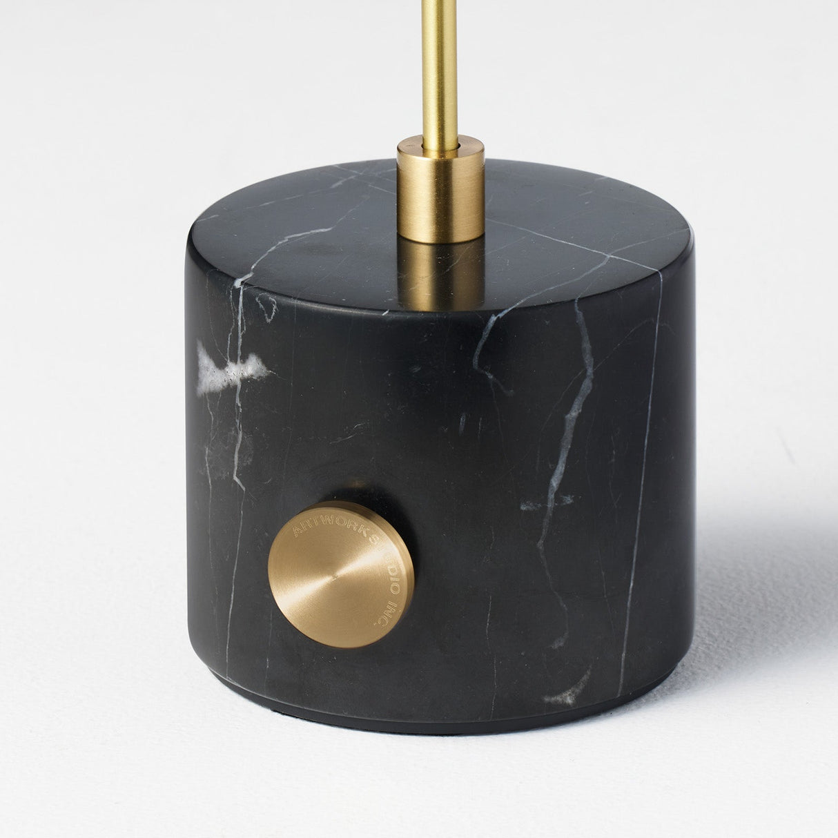 テーブルランプ Innocence LED-table lamp