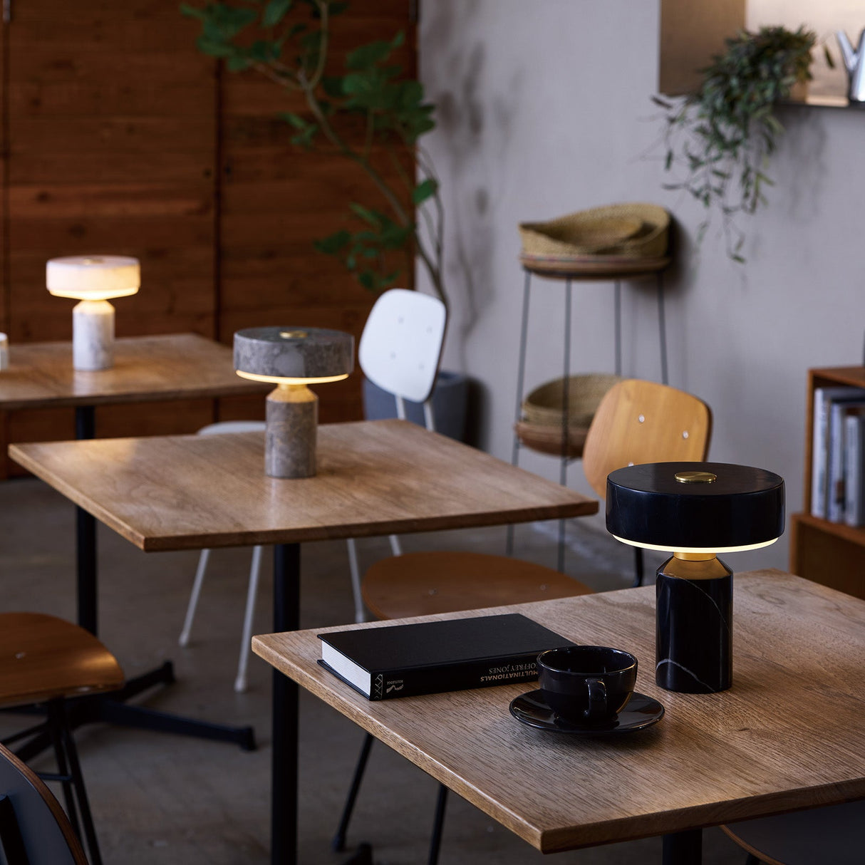 テーブルランプ Marble LED-table lamp(LED)