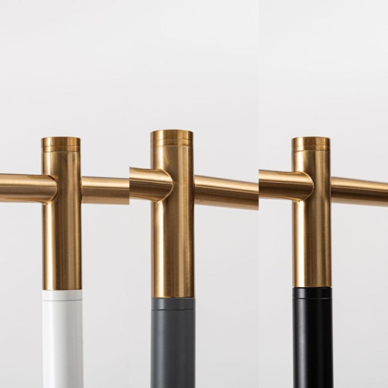 フロアライト 調整自在のシェードで手元も空間も美しく照らす照明