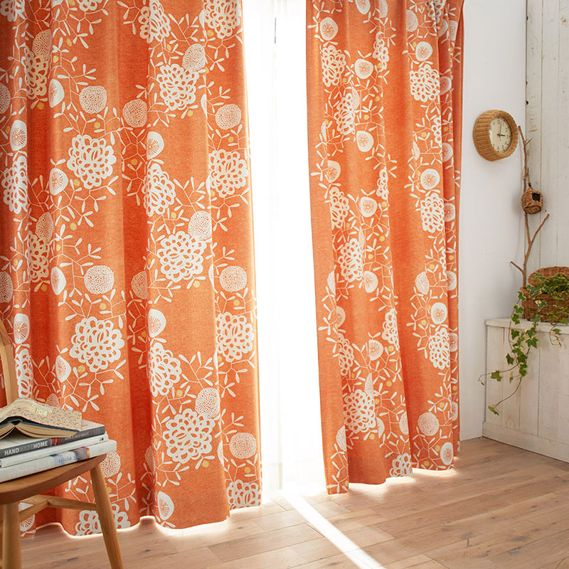 【サイズオーダー】リースを大きくあしらった北欧デザイン遮光2級カーテン 1枚入り