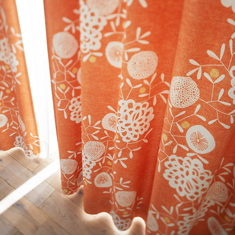 【サイズオーダー】リースを大きくあしらった北欧デザイン遮光2級カーテン 1枚入り