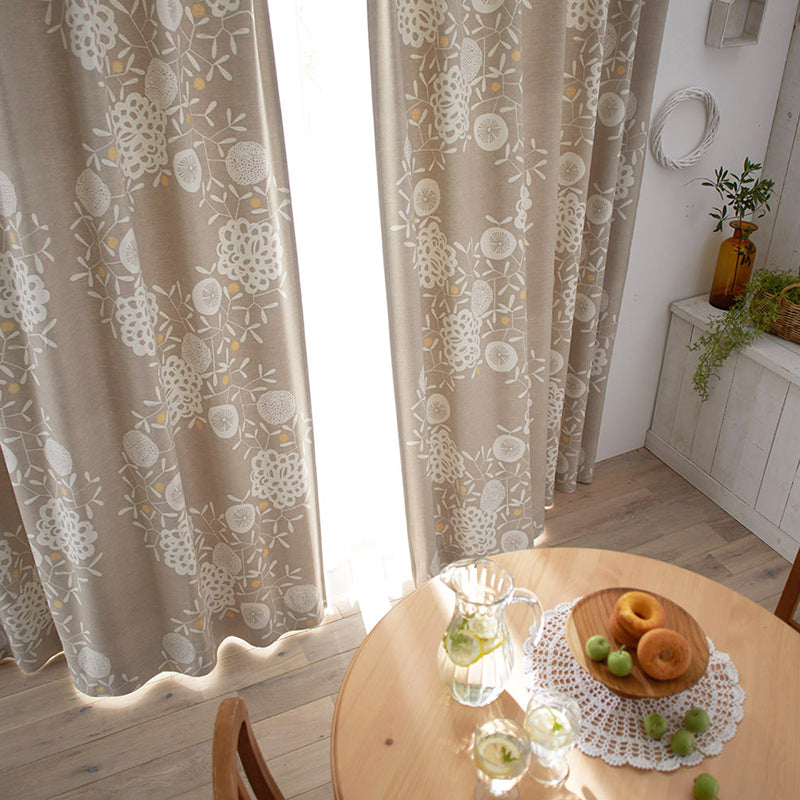 【サイズオーダー】リースを大きくあしらった北欧デザイン遮光2級カーテン 1枚入り