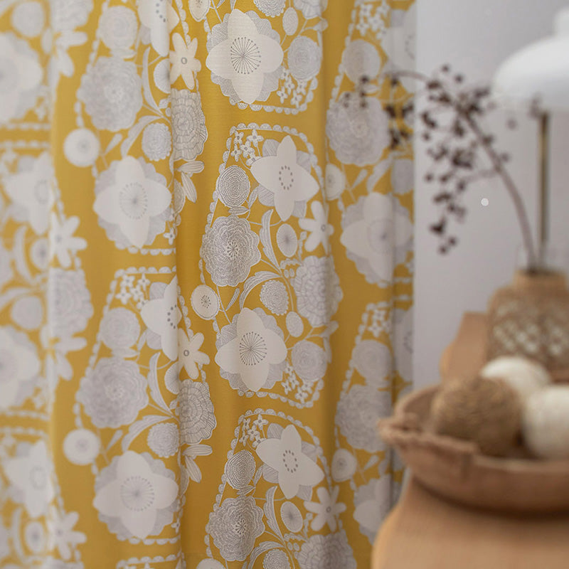 【サイズオーダー】大小の花が集まった北欧デザイン遮光カーテン 1枚入り