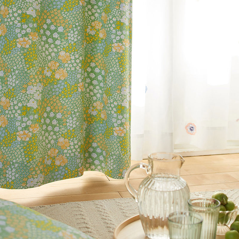 【サイズオーダー】水彩画で描かれたお花畑がお部屋を彩る北欧デザイン遮光2級カーテン 1枚入り