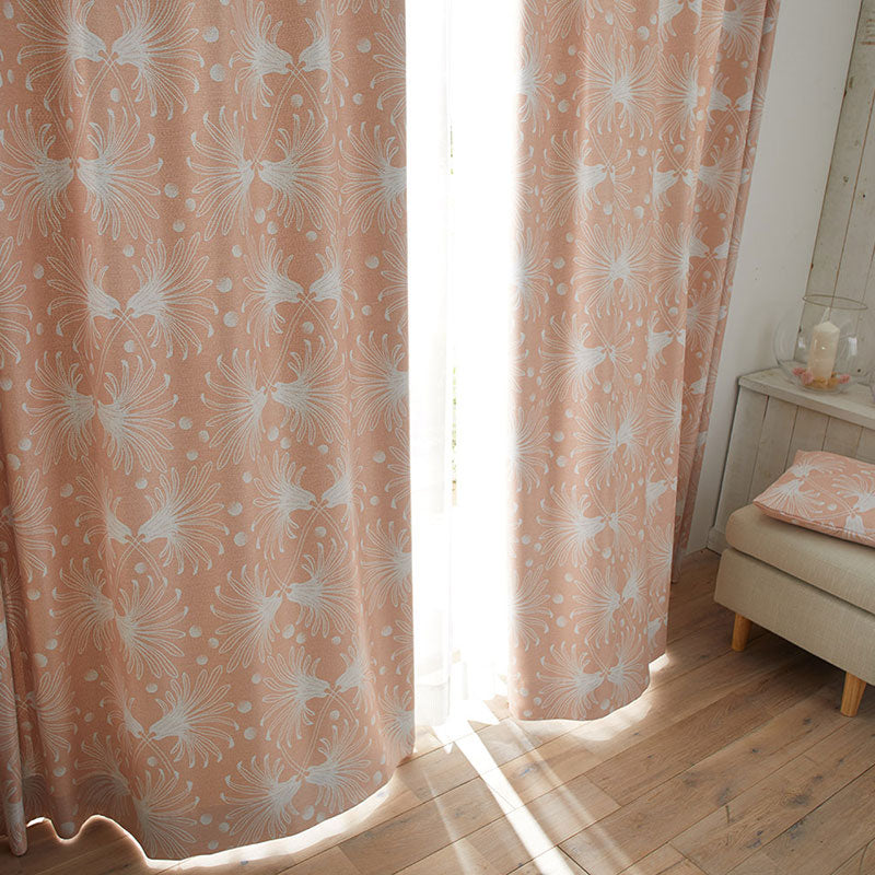 【サイズオーダー】ガーベラの花が交差したパターンが北欧テイストのデザイン遮光2級カーテン 1枚入り