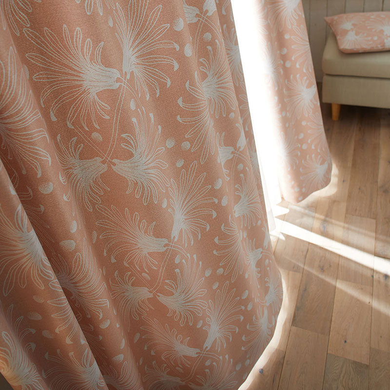 【サイズオーダー】ガーベラの花が交差したパターンが北欧テイストのデザイン遮光2級カーテン 1枚入り