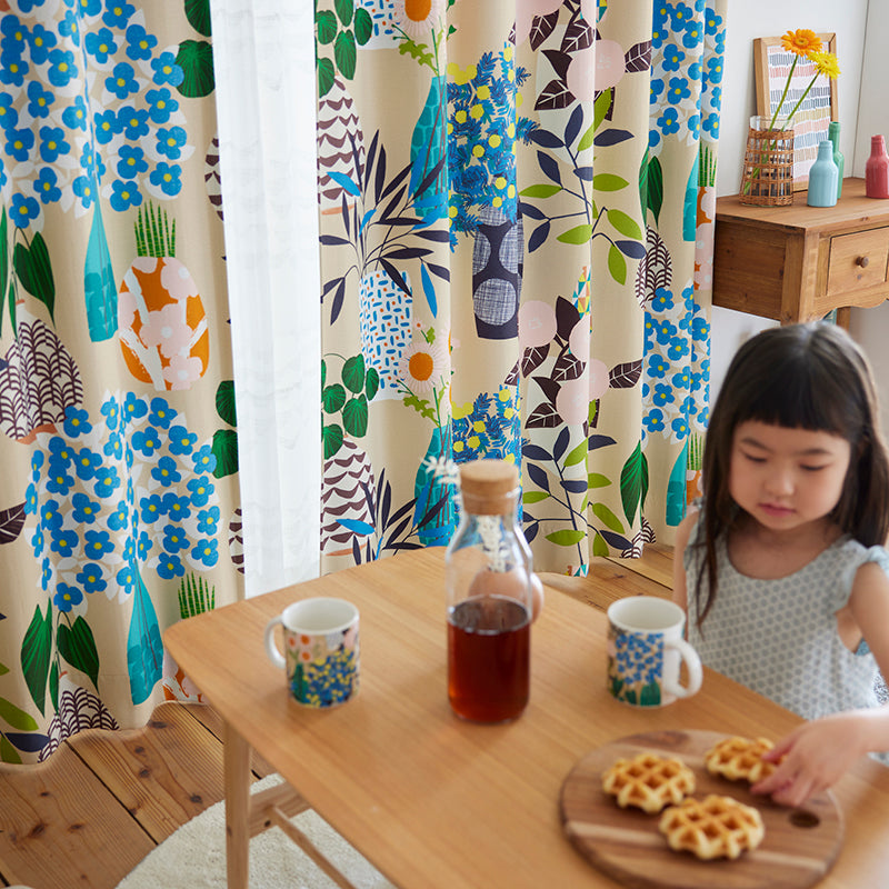 【サイズオーダー】可愛いフラワーベースと植物を楽しむボタニカルデザイン遮光2級・3級カーテン 1枚入り