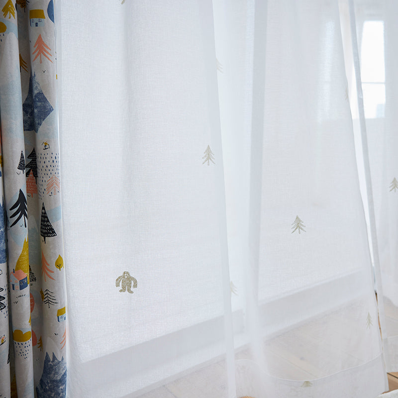 【サイズオーダー】針葉樹とユキヤマで暮らすイエティがモチーフのレースカーテン 1枚入り