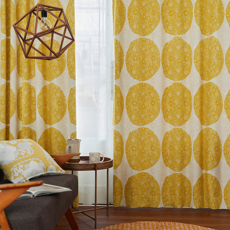 【サイズオーダー】キャッチーなビッグドット柄に植物を描いた優しい印象の遮光カーテン 1枚入り