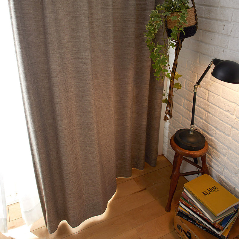 どんなお部屋にも使えるシンプルでおしゃれな洗える遮光カーテン 1枚入り