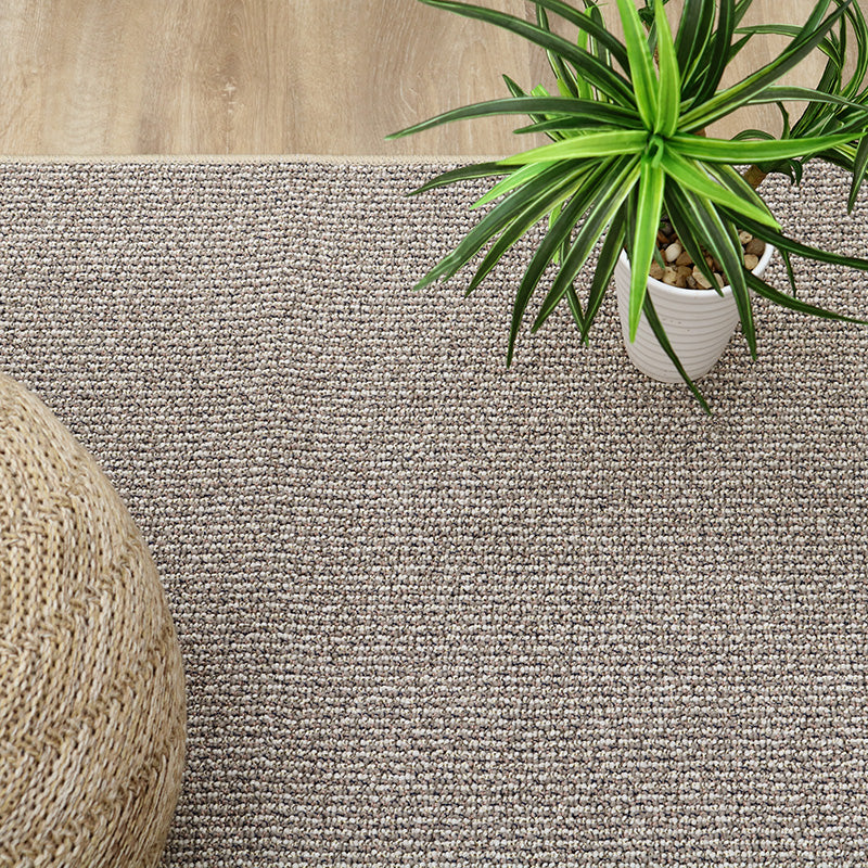 ホテルカーペットの耐久性とベース糸に色をプラスして深みを表現したラグ フォルテラグ