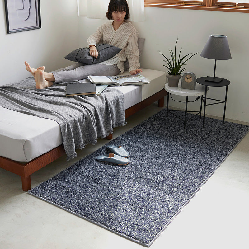 上品な光沢が高級感を演出するおしゃれな防炎&消臭ラグ ルネラグ