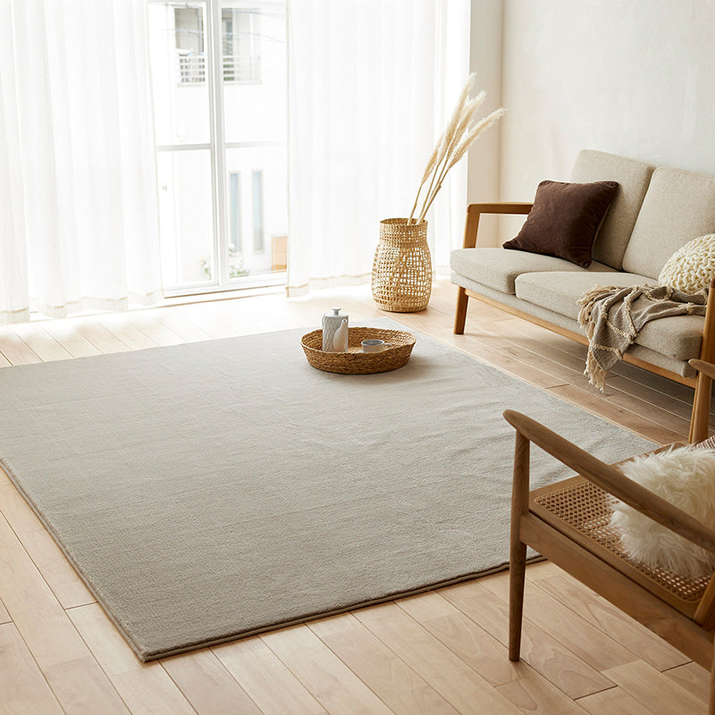 上品な光沢が高級感を演出するおしゃれな防炎&消臭ラグ ハクラグ