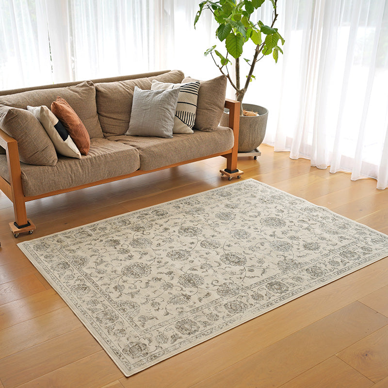 優れた耐久性と滑らかな手触りを兼ね備えたベルギー製モケットラグ ブルッセ