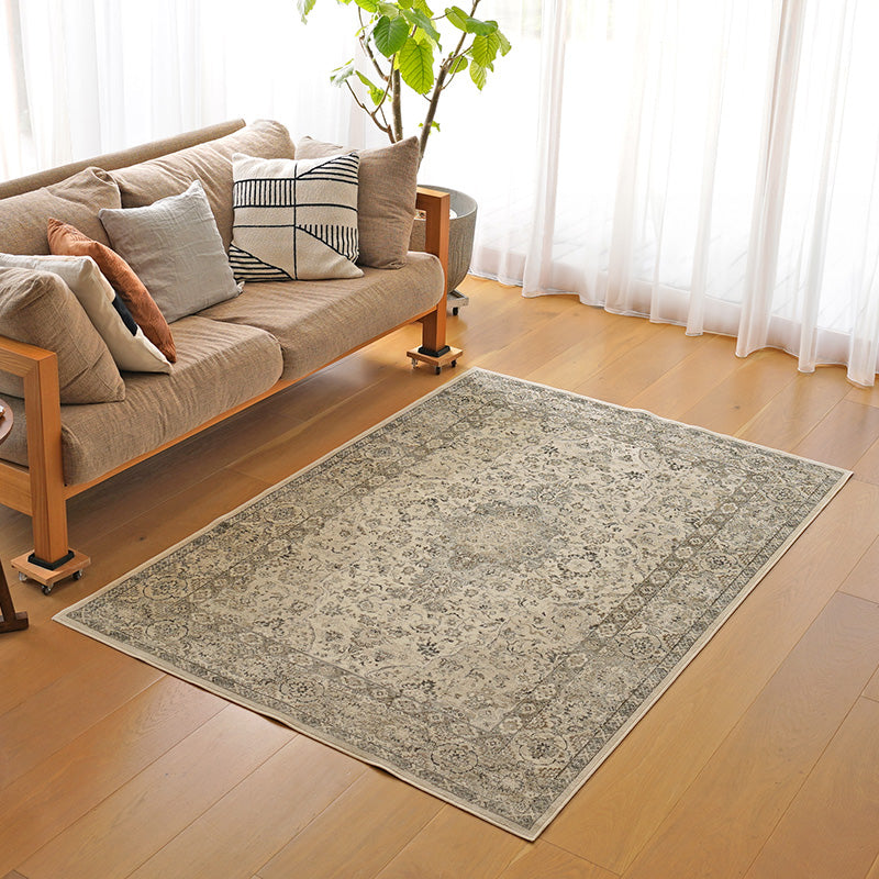 優れた耐久性と滑らかな手触りを兼ね備えたベルギー製モケットラグ ブルッセ