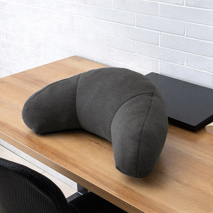 デスクワークでの不満を解消できる2wayクッション フィース