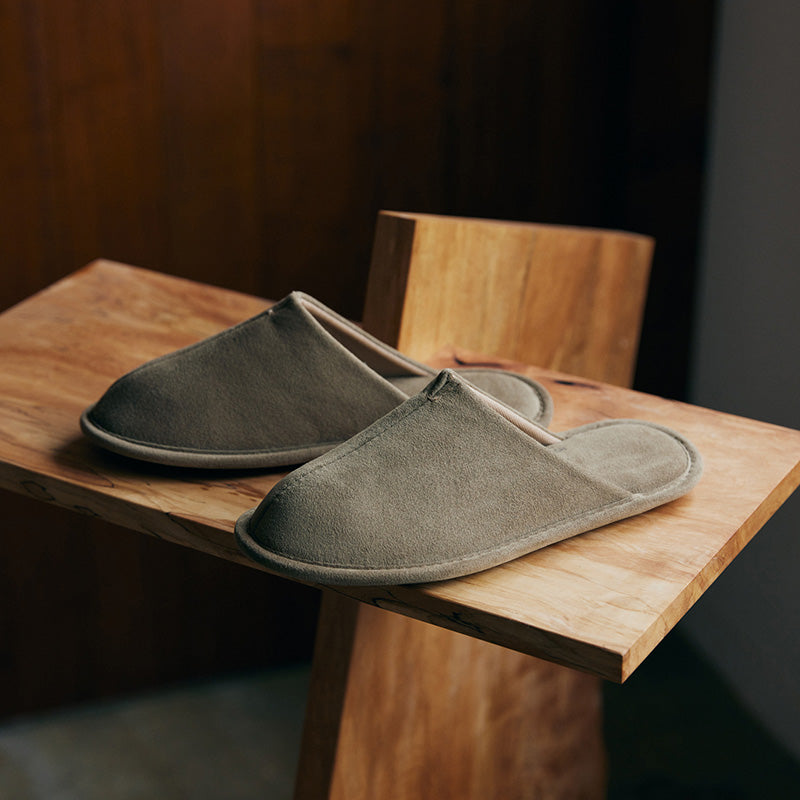 room's easyWASH × Ultrasuede® 洗濯機で丸洗いができるスリッパ