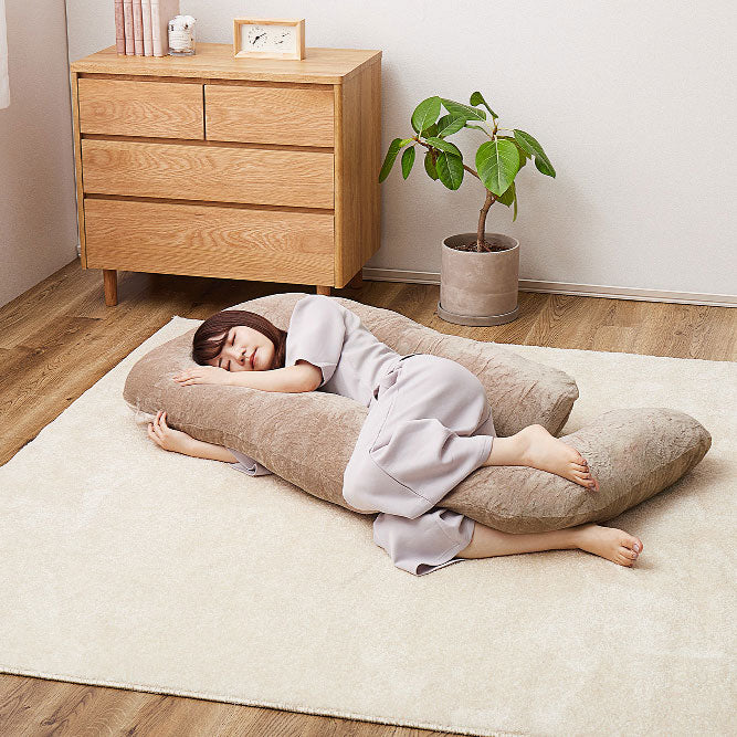 とろけるような肌触りのG字型抱き枕