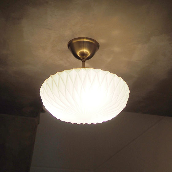 シーリングライト Olin - オリーン 折り紙のような幾何学模様が柔らかで繊細な光を放つ