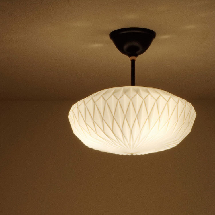 シーリングライト Olin - オリーン 折り紙のような幾何学模様が柔らかで繊細な光を放つ