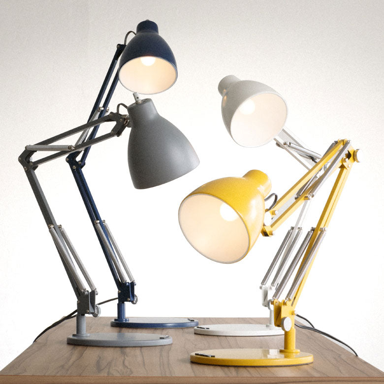 BISLEY オリジナルの卓上型デスクランプ