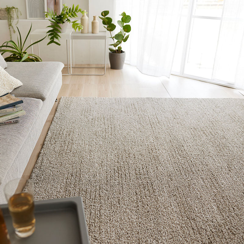 どんなお部屋にも合わせやすい洗える無地のラグ Sol - ソル